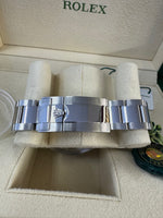 Load image into Gallery viewer, Rolex GMT-Master II 2016 116710LN Complete Set