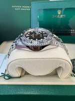 Load image into Gallery viewer, Rolex GMT-Master II "Bruce Wayne" 2026 126710GRNR Jubilee