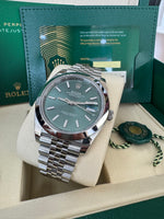 Load image into Gallery viewer, Rolex Datejust 41mm 126300 2025 Green Jubilee