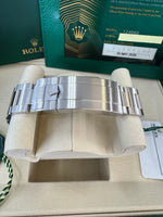 Load image into Gallery viewer, Rolex Submariner (No Date) 124060 2026