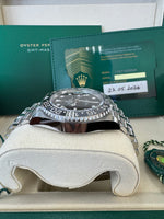 Load image into Gallery viewer, Rolex GMT-Master II "Bruce Wayne" 2026 126710GRNR Jubilee