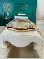 Load image into Gallery viewer, Rolex Day-Date 40 2020 Champagne Diamond Dial 228238