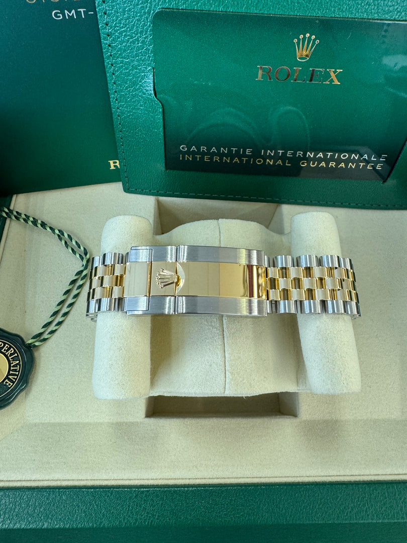 Rolex GMT-Master II 2025 126713GRNR "Zombie"
