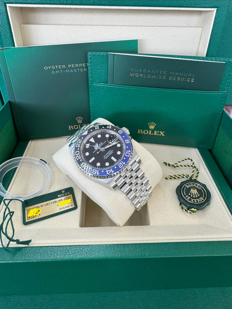 Rolex GMT-Master II "BatGirl" 2026 126710BLNR Jubilee New Wood Card