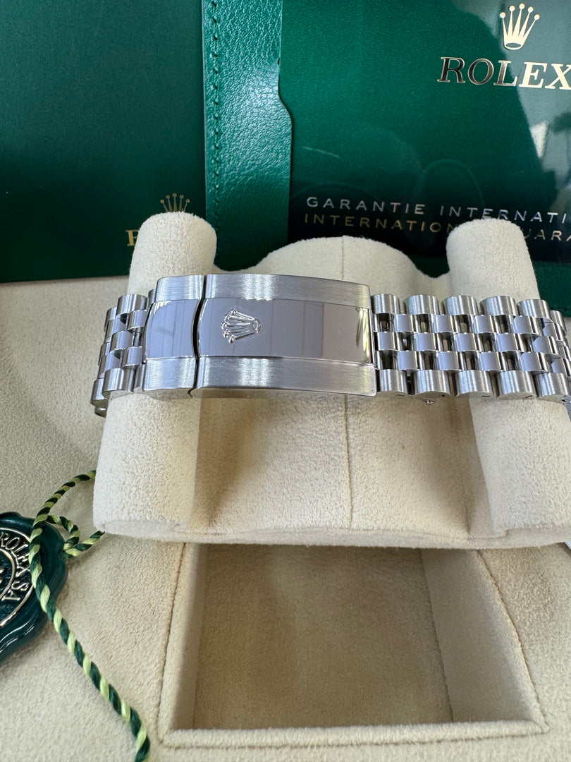 Rolex Datejust 36mm 126234 2024 Pink 6&9 Diamond Dial Jubilee