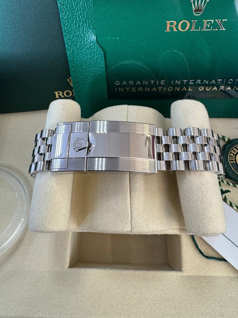 Rolex GMT-Master II "BatGirl" 2025 126710BLNR Jubilee