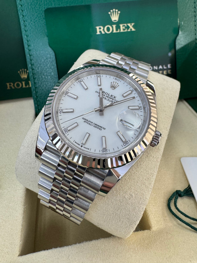 Rolex Datejust 41mm 126334 2025 White Index Dial Jubilee