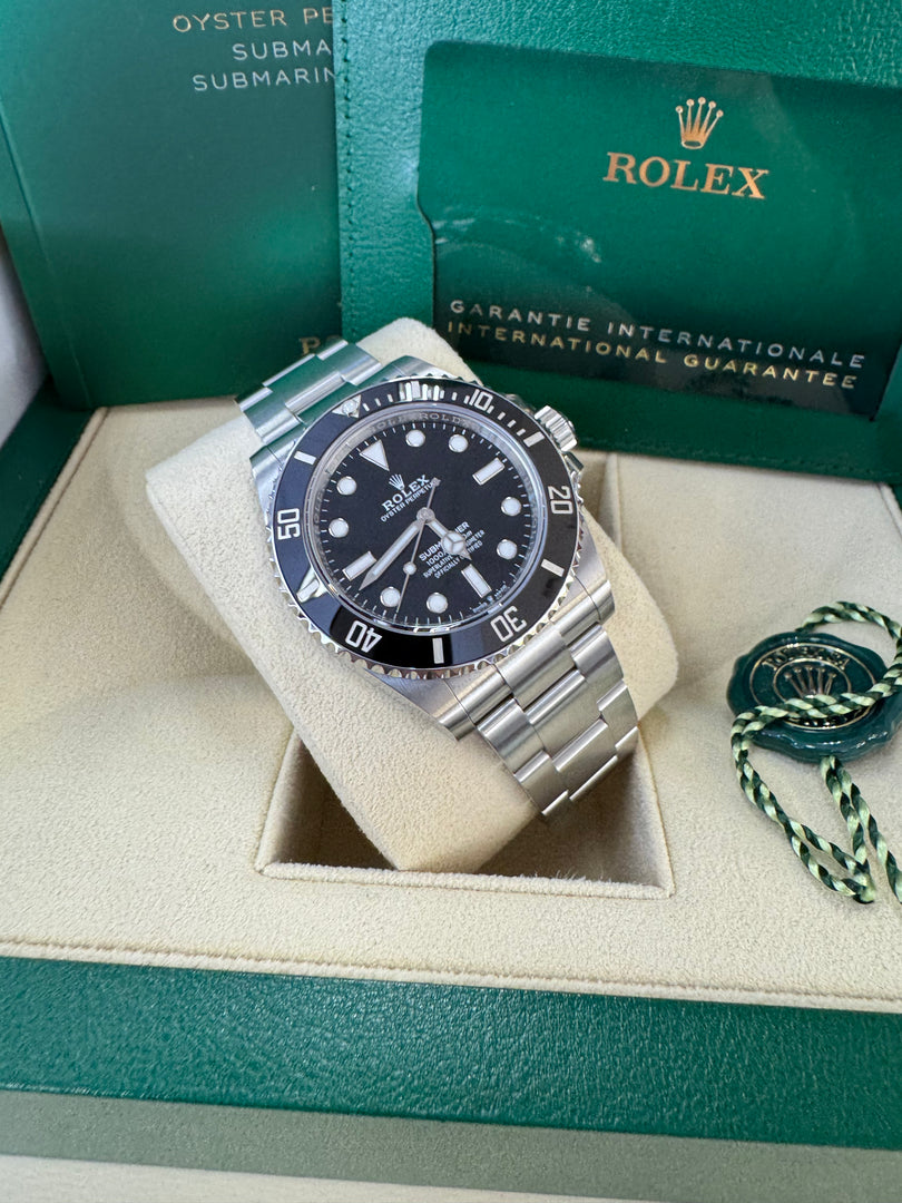 Rolex Submariner (No Date) 124060 2025