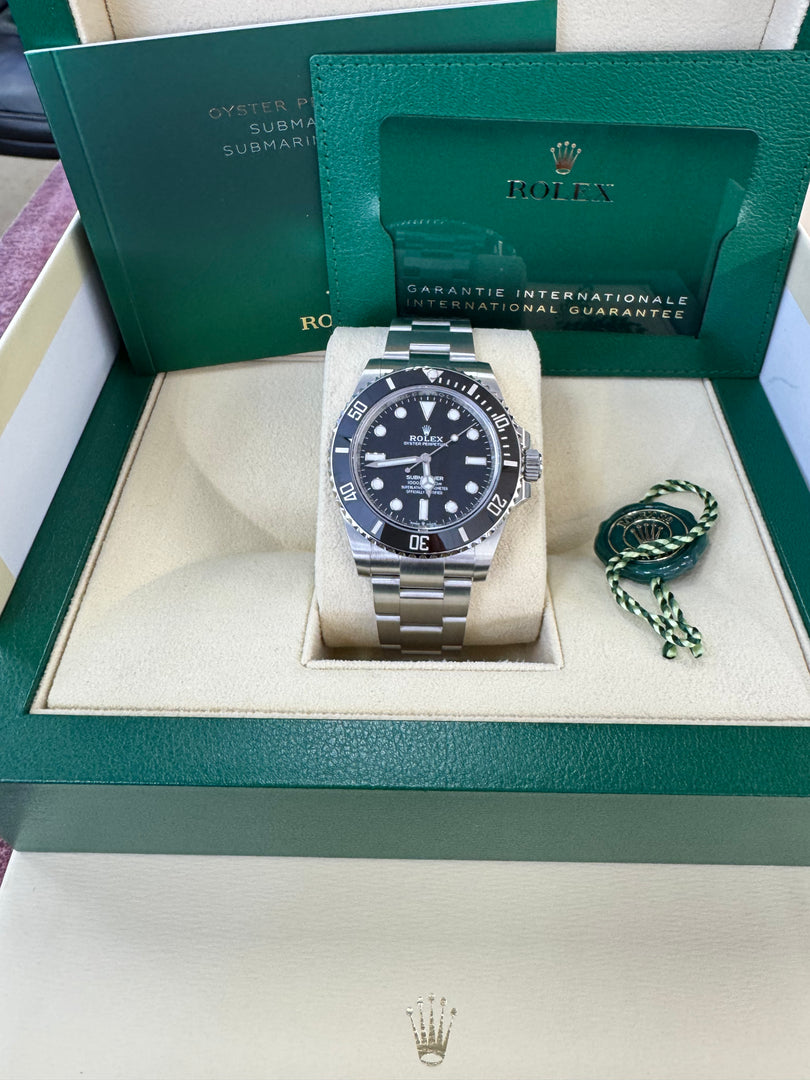 Rolex Submariner (No Date) 124060 2025