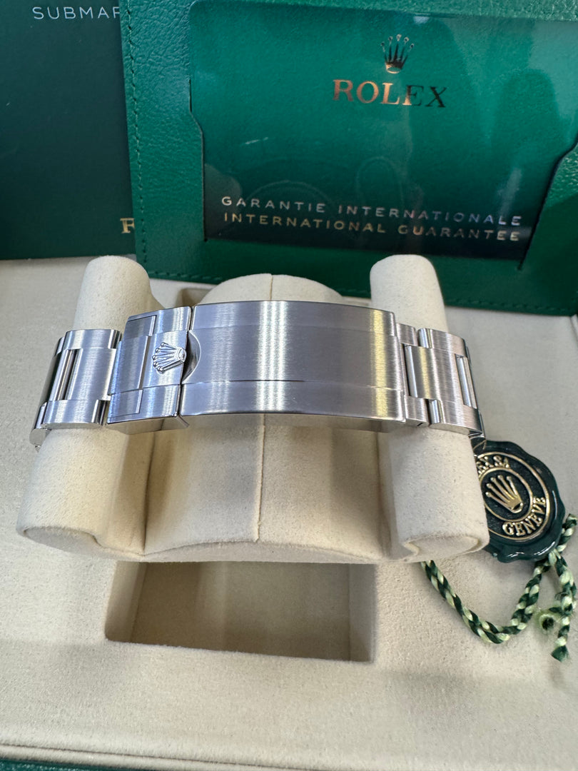 Rolex Submariner (No Date) 124060 2025