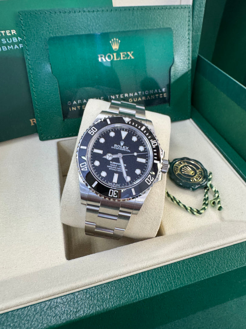 Rolex Submariner (No Date) 124060 2025