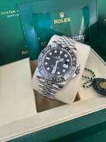 Load image into Gallery viewer, Rolex GMT-Master II &quot;Bruce Wayne&quot; 2025 126710GRNR Jubilee

