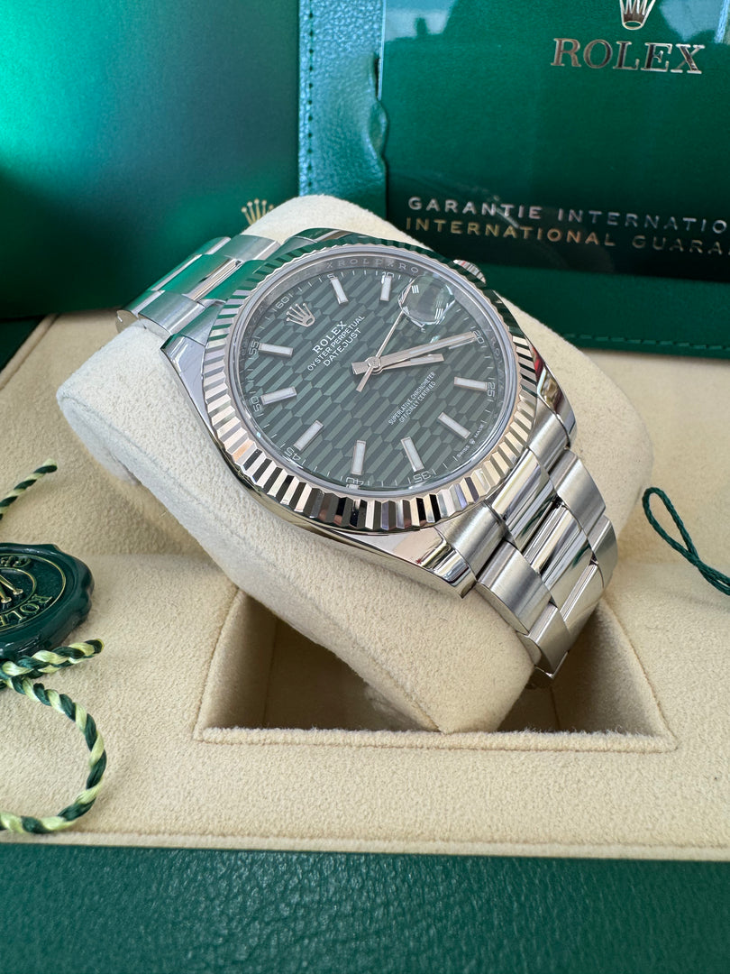 Rolex Datejust 41mm 126334 2022 Green Motif Dial Oyster