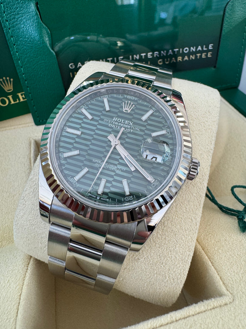 Rolex Datejust 41mm 126334 2022 Green Motif Dial Oyster