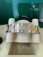 Load image into Gallery viewer, Rolex Datejust 36mm 126233 2024 Champagne Motif Dial
