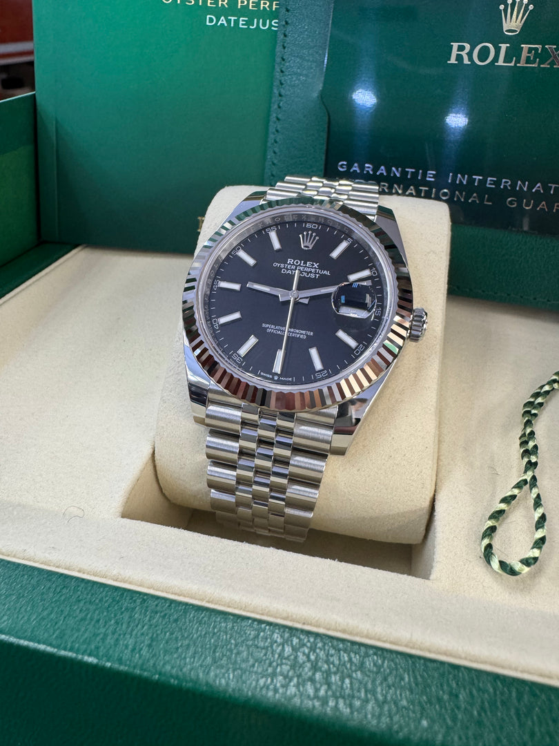 Rolex Datejust 41mm 126334 2025 Black Index Dial Jubilee