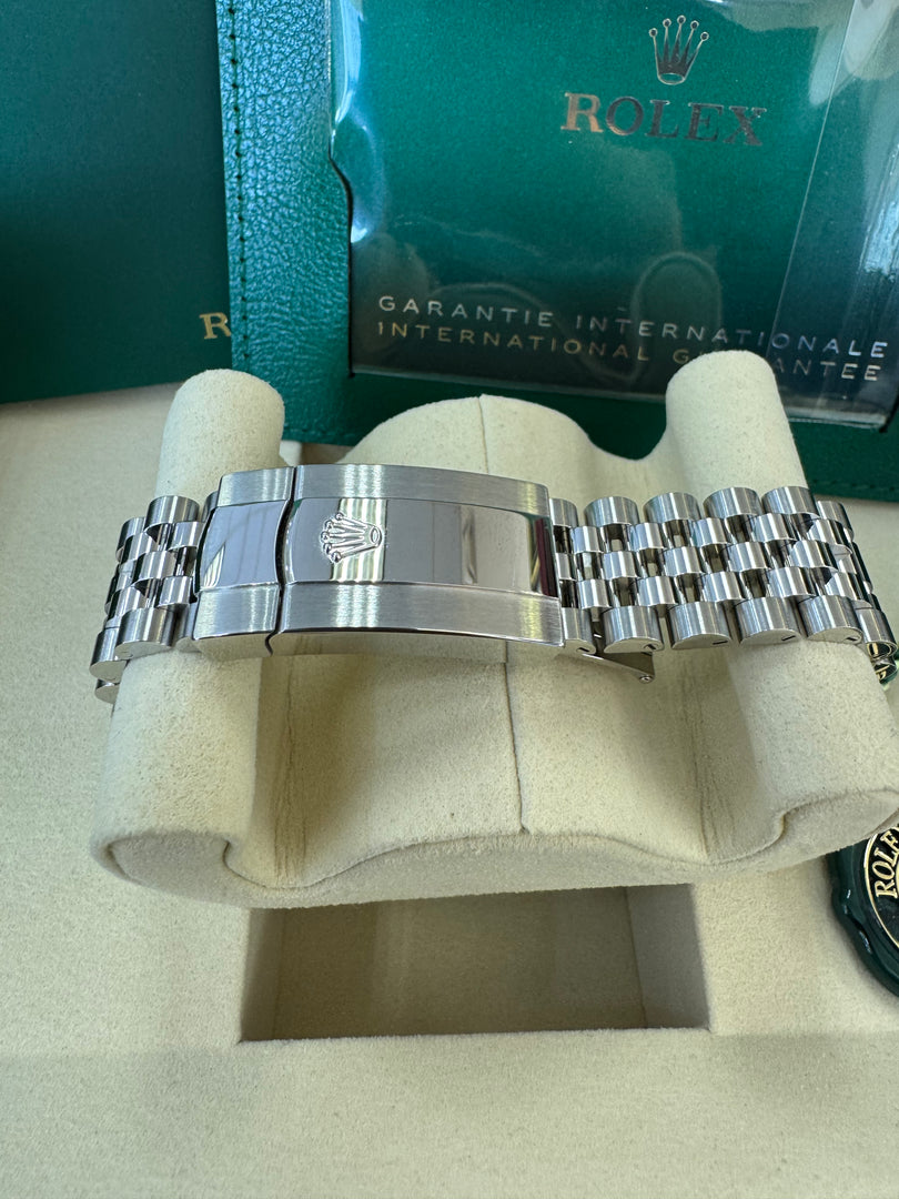 Rolex Datejust 41mm 126300 2025 Black Jubilee