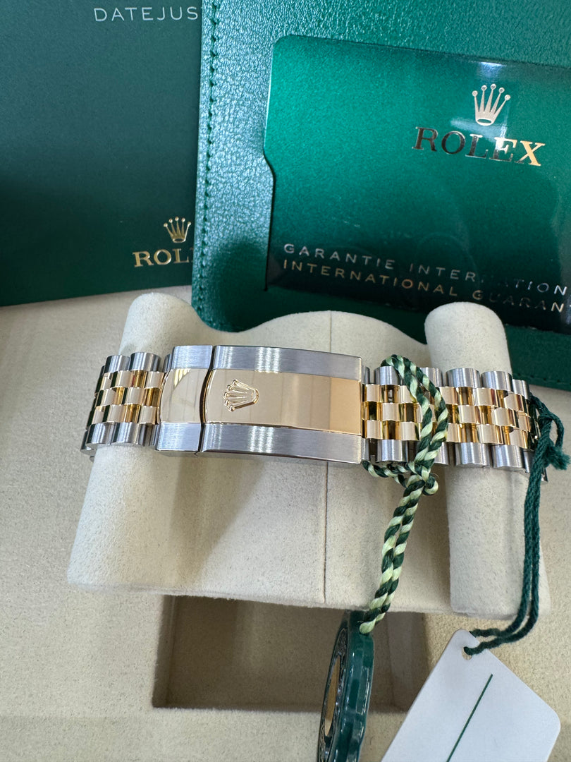 Rolex Datejust 36mm 126233 2026 Champagne Diamond Dial