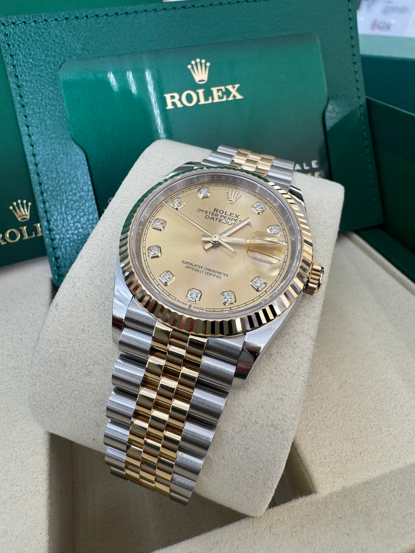 Rolex Datejust 36mm 126233 2026 Champagne Diamond Dial