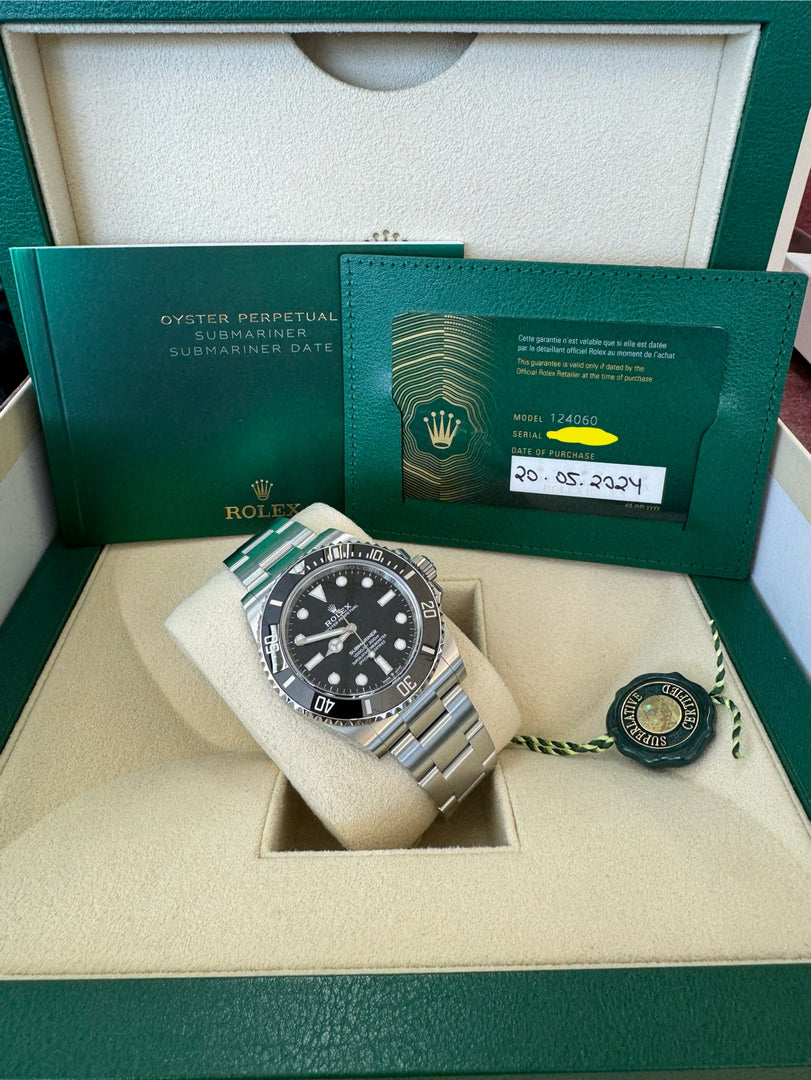 Rolex Submariner (No Date) 124060 2024