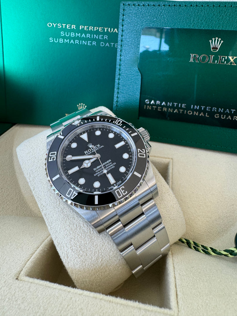 Rolex Submariner (No Date) 124060 2024