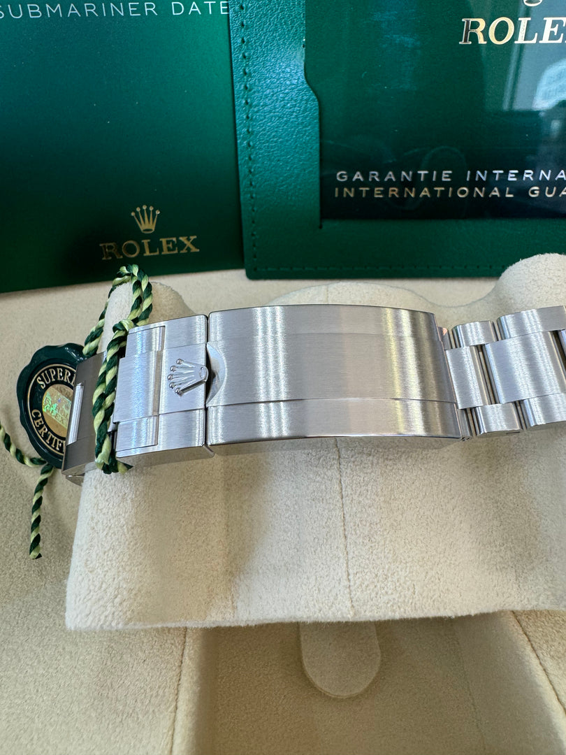 Rolex Submariner (No Date) 124060 2024