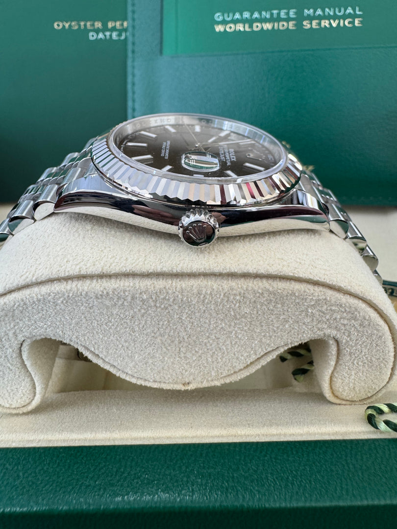 Rolex Datejust 41mm 126334 2025 Black Index Dial Jubilee