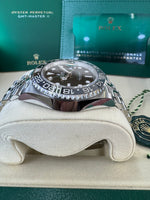 Load image into Gallery viewer, Rolex GMT-Master II "Bruce Wayne" 2026 126710GRNR Jubilee
