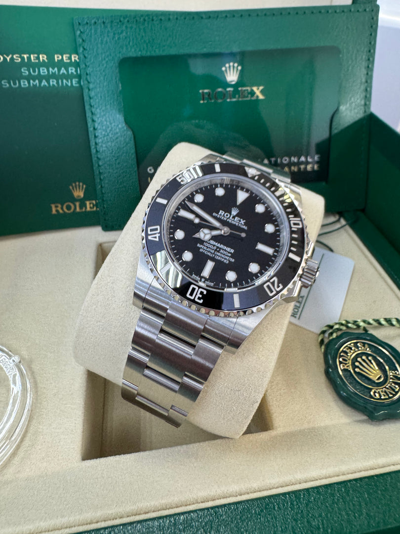 Rolex Submariner (No Date) 124060 2025