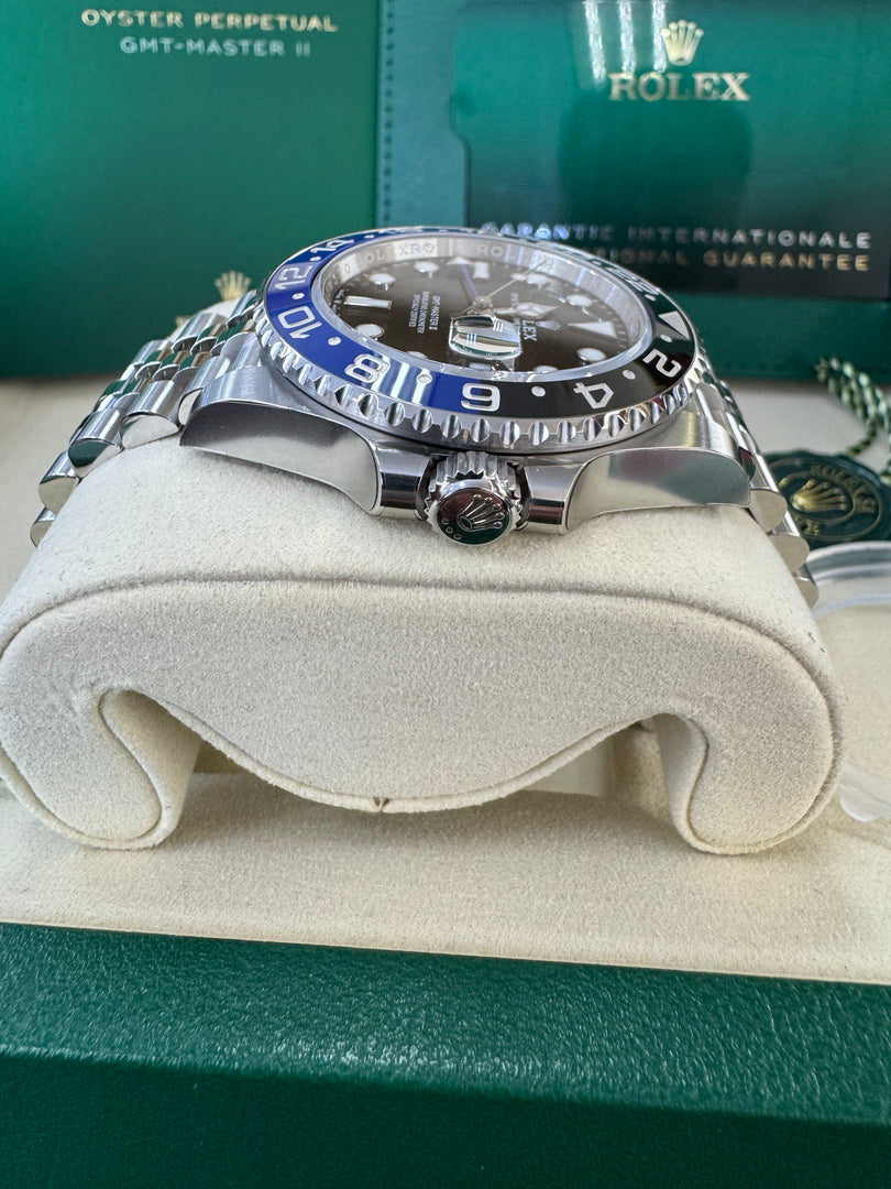 Rolex GMT-Master II "BatGirl" 2026 126710BLNR Jubilee Full Stickers