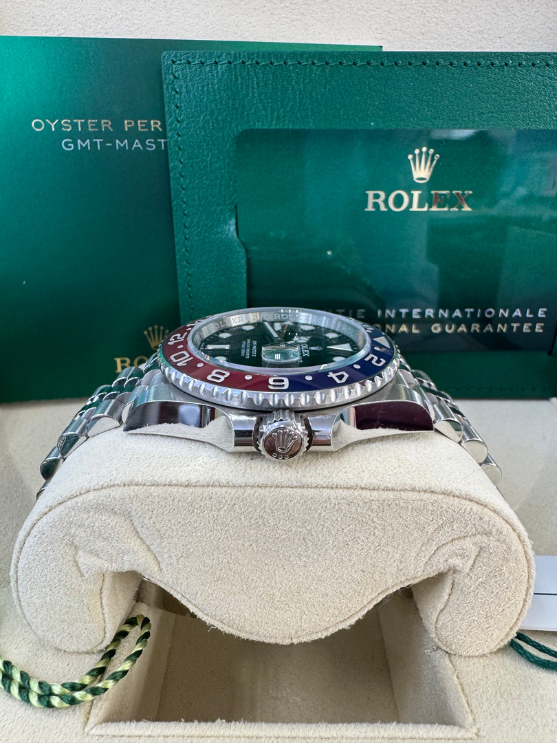 Rolex GMT-Master II "Pepsi" 2022 126710BLRO Jubilee