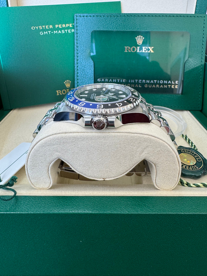 Rolex GMT-Master II "BatGirl" 2026 126710BLNR Jubilee