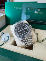 Load image into Gallery viewer, Rolex GMT-Master II &quot;Bruce Wayne&quot; 2024 126710GRNR Jubilee
