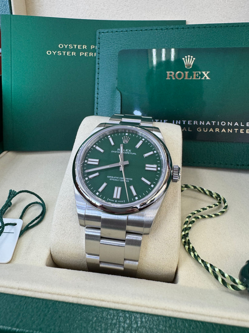 Rolex Oyster Perpetual 41mm 2026 Green Dial 134300