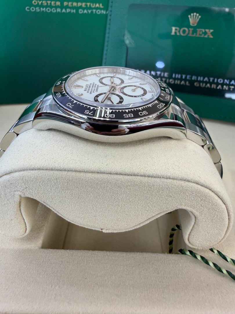 Rolex Daytona 126500LN 2025 "Panda" New Release