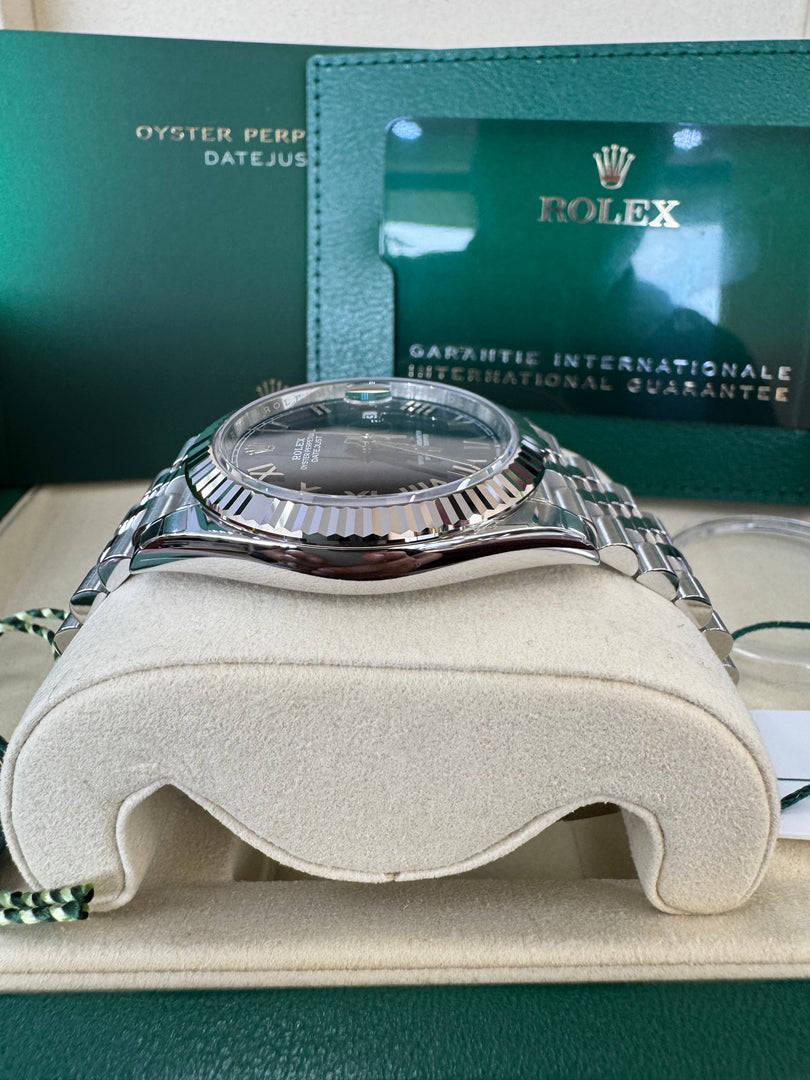 Rolex Datejust 41mm 126334 2026 Green Bright Blue Dial Jubilee