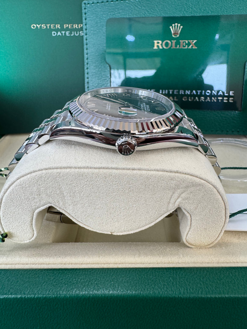 Rolex Datejust 41mm 126334 2026 Green Bright Blue Dial Jubilee