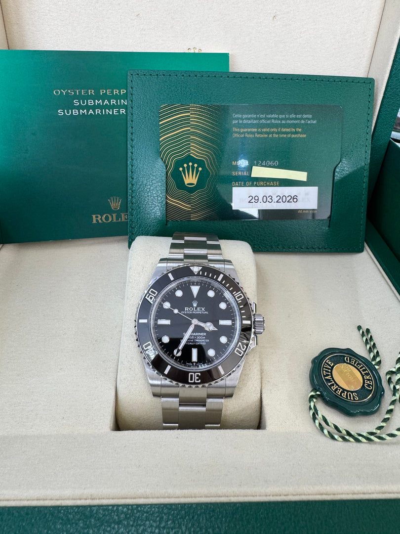Rolex Submariner (No Date) 124060 2026