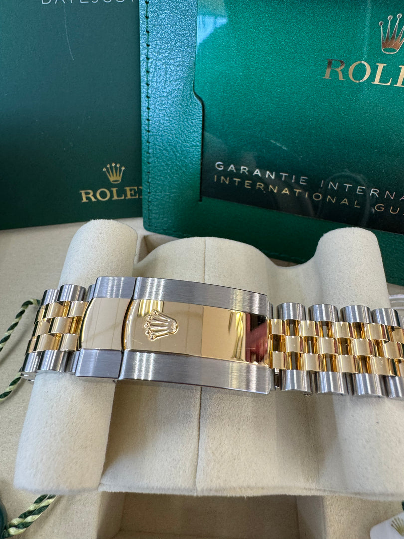 Rolex Datejust 36mm 126233 2026 Green Diamond 6&9 Dial