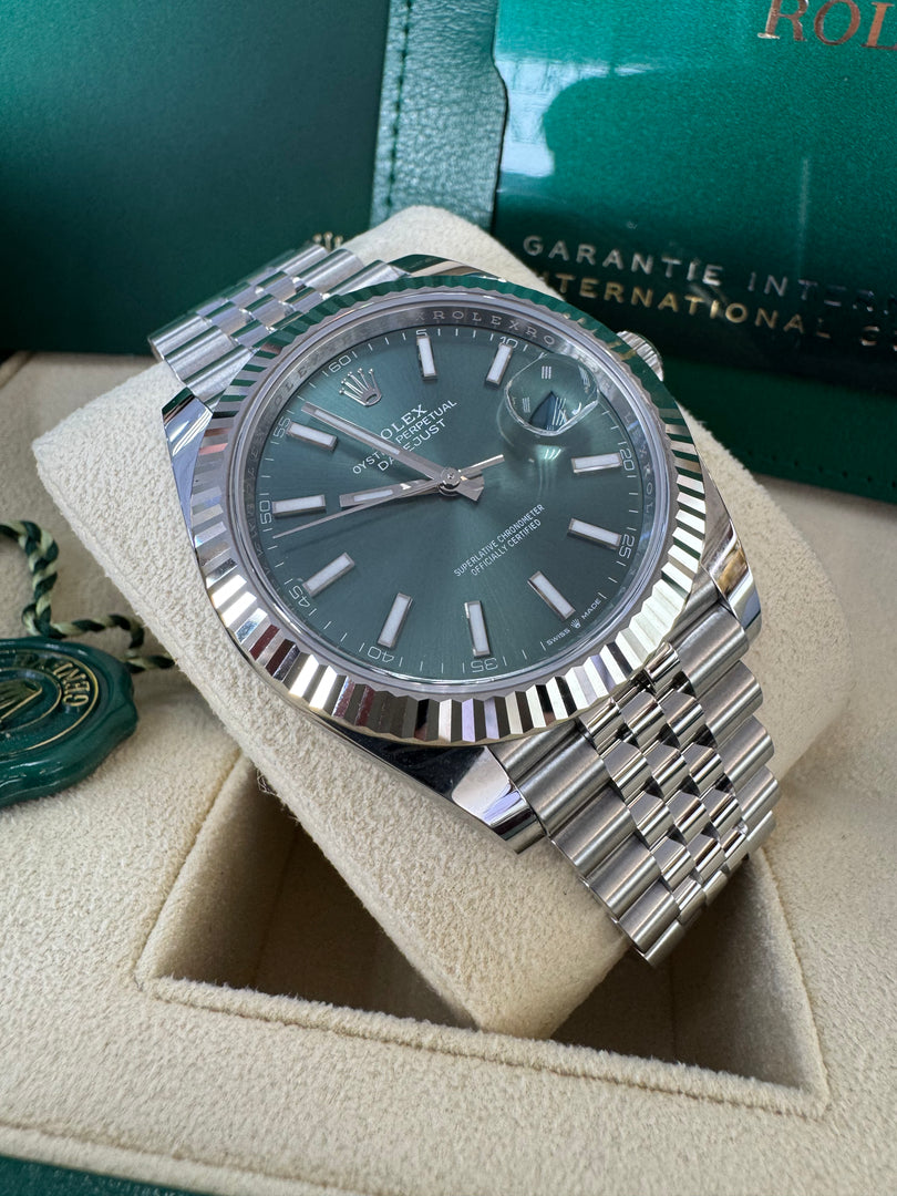 Rolex Datejust 41mm 126334 2024 Green Dial Jubilee