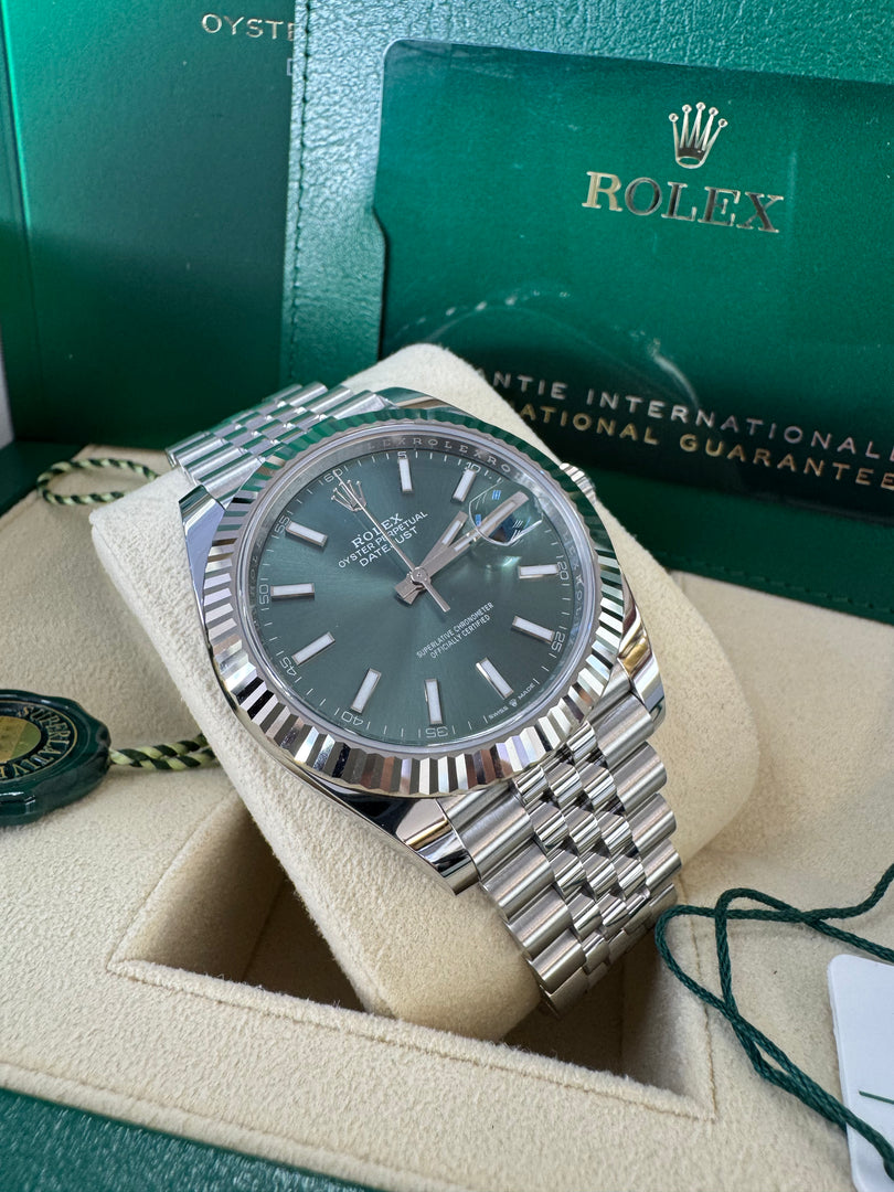 Rolex Datejust 41mm 126334 2024 Green Dial Jubilee