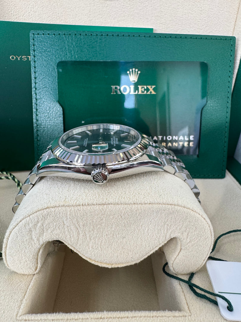 Rolex Datejust 41mm 126334 2024 Green Dial Jubilee