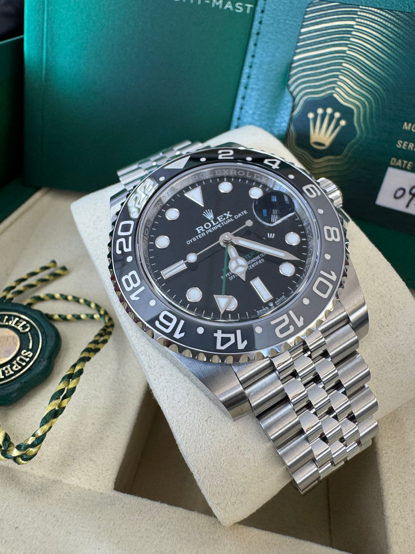 Rolex GMT-Master II "Bruce Wayne" 2026 126710GRNR Jubilee New Wood Card