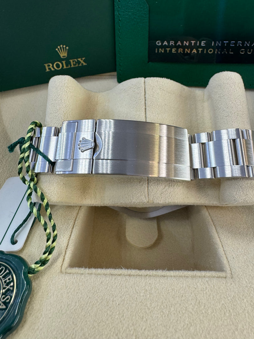 Rolex Submariner (No Date) 124060 2024