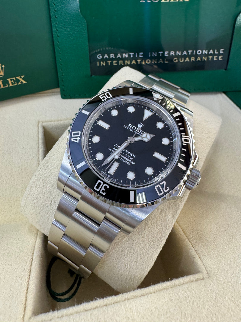 Rolex Submariner (No Date) 124060 2024