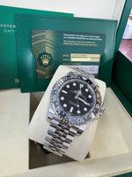 Load image into Gallery viewer, Rolex GMT-Master II "Bruce Wayne" 2026 126710GRNR Jubilee