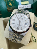 Load image into Gallery viewer, Rolex Land-Dweller 40mm 127334 2026 Silver Honeycomb Dial