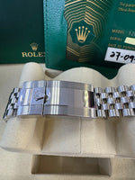 Load image into Gallery viewer, Rolex GMT-Master II "Bruce Wayne" 2025 126710GRNR Jubilee