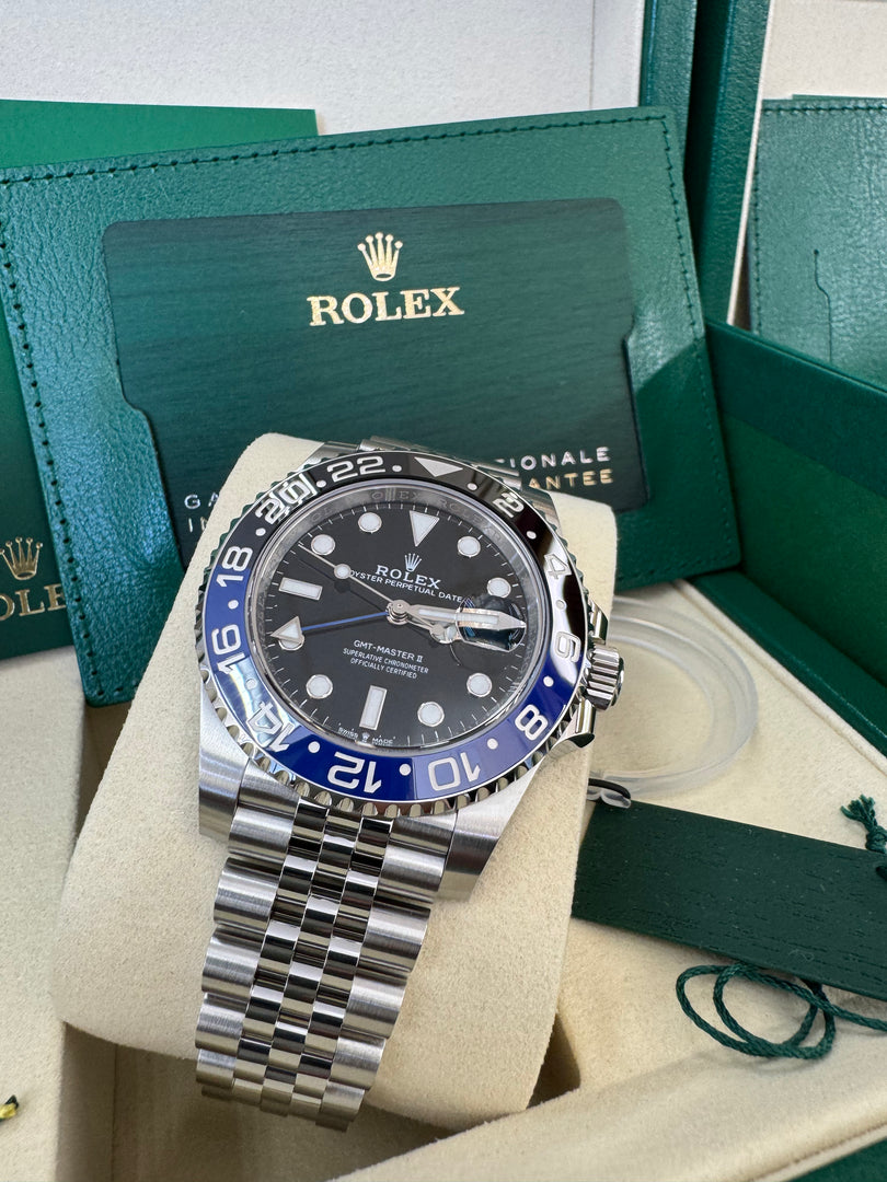 Rolex GMT-Master II "BatGirl" 2026 126710BLNR Jubilee WoodCard