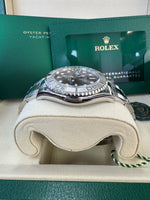 Load image into Gallery viewer, Rolex Yacht-Master 40mm 126622 2025 Rhodium Dial
